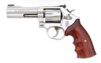 Smith & Wesson Model 617-6 K-22 Masterpiece Revolver