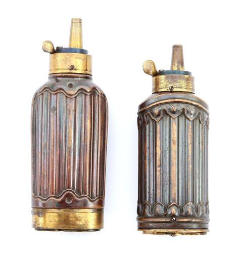 Fluted Compartment Powder Flasks