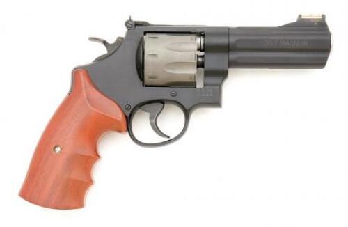 Smith & Wesson 327PD Double Action Revolver