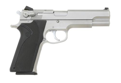 Smith & Wesson Model 4506-1 Semi-Auto Pistol