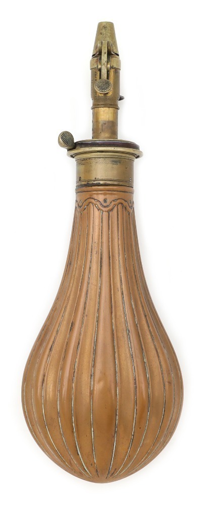 Fluted Powder Flask